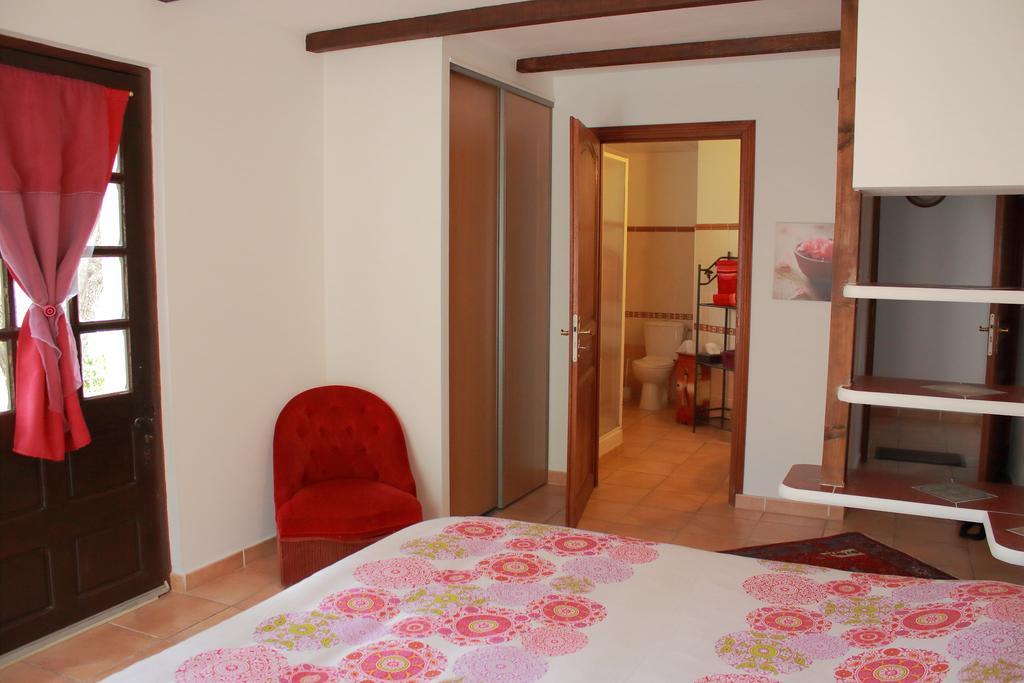 Chambres D'Hotes Le Clos Des Oliviers Sorbo-Ocagnano Exterior photo